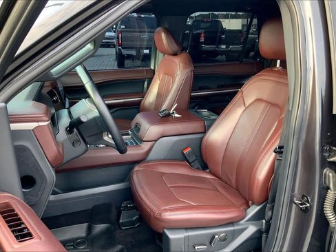 Used 2022 Ford Expedition Max Limited RWD image 8