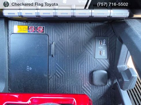 Used 2025 Toyota Tacoma TRD Off-Road w/ TRD Off Road Premium Package AWD/4WD image 22