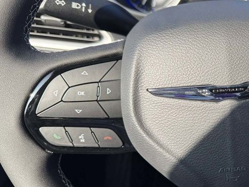 New 2026 Chrysler Pacifica Select w/ S Appearance Package image 38