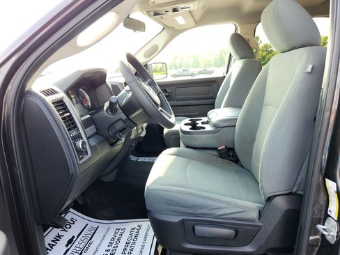 Used 2018 RAM 1500 Express w/ Express Value Package AWD/4WD image 13