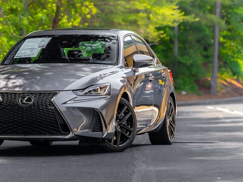 Used 2017 Lexus IS 200t F Sport w/ F Sport Package RWD image 25