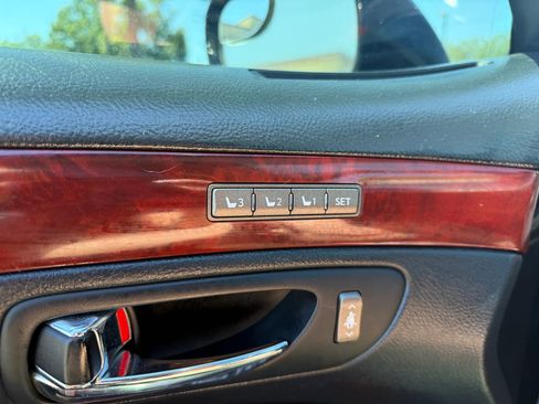 Used 2008 Lexus LS 460 RWD image 23