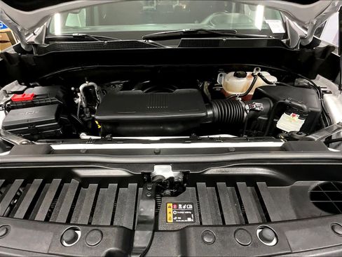 Used 2025 Chevrolet Silverado 1500 LT image 28