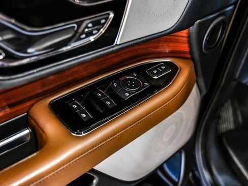 Used 2022 Lincoln Navigator L Reserve image 47