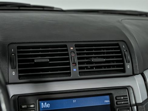 Used 2006 BMW M3 Convertible image 32