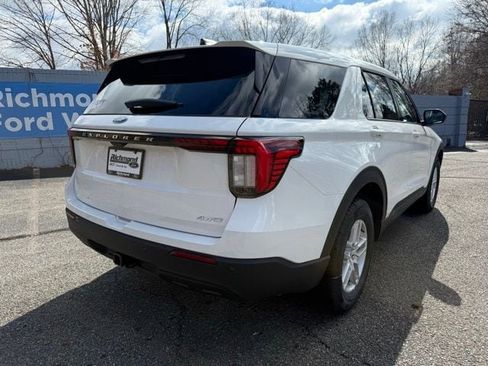 Used 2026 Ford Explorer Active AWD/4WD image 5