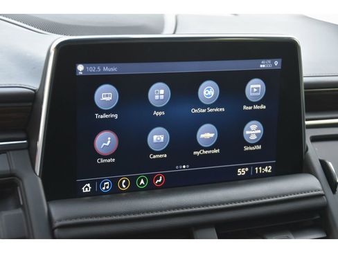 Used 2021 Chevrolet Suburban High Country w/ Premium Package image 21