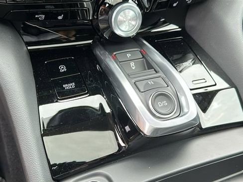 New 2026 Acura MDX SH-AWD image 22