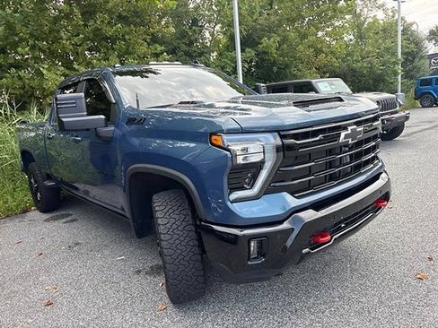Used 2025 Chevrolet Silverado 2500 LT w/ Trail Boss Package AWD/4WD image 20