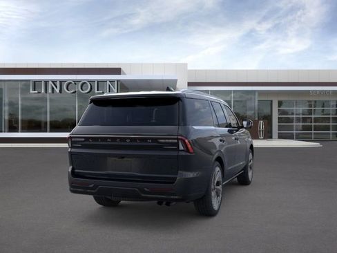 New 2026 Lincoln Navigator Black Label AWD/4WD image 8