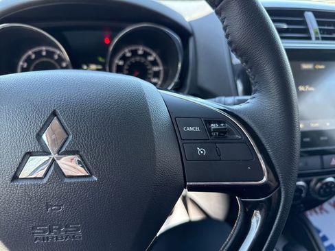 Used 2025 Mitsubishi Outlander Sport AWD image 18