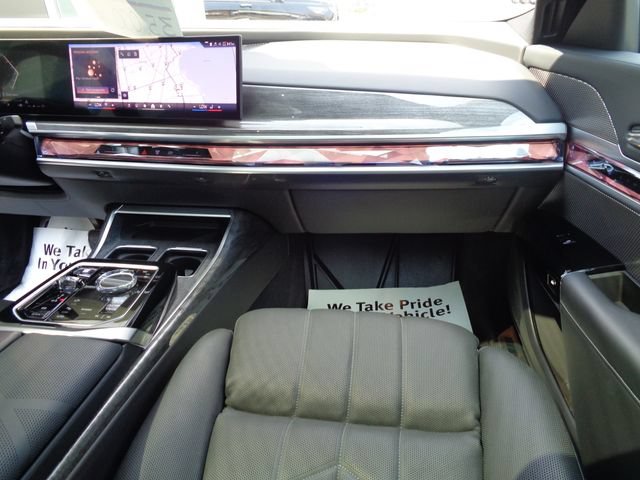 Used 2023 BMW 760i xDrive w/ Luxury Rear Seating Package AWD/4WD image 34