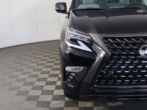 Used 2023 Lexus GX 460 w/ Black Line Special Edition AWD/4WD image 15