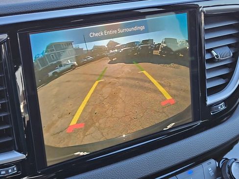 New 2026 Chrysler Voyager LX image 17