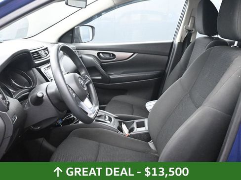 Used 2020 Nissan Rogue Sport S image 32
