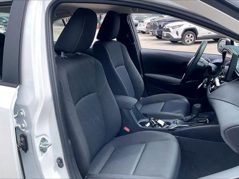 Used 2024 Toyota Corolla LE image 9