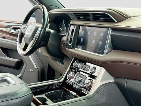 Used 2021 GMC Yukon Denali w/ Max Trailering Package AWD/4WD image 5