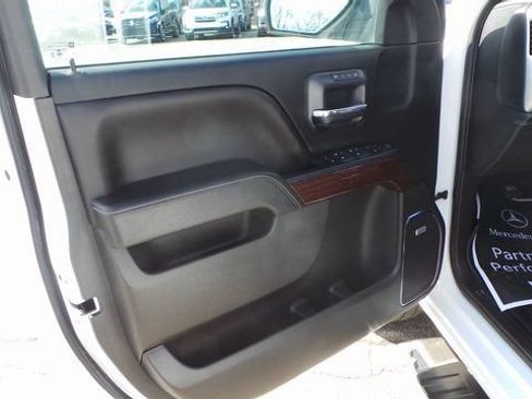 Used 2018 GMC Sierra 1500 SLT w/ SLT Premium Package AWD/4WD image 16