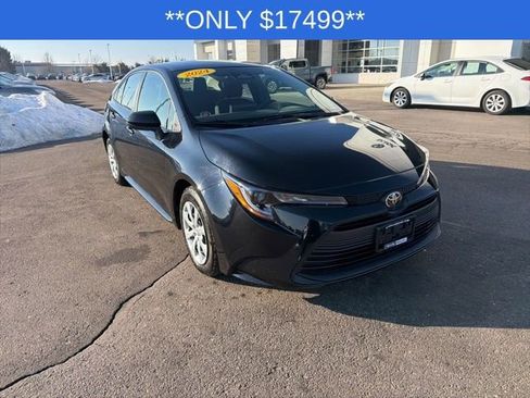 Used 2024 Toyota Corolla LE image 2