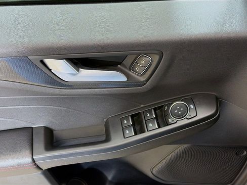 Used 2025 Ford Escape ST-Line FWD image 25