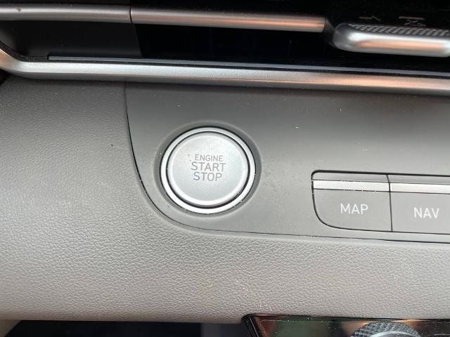 Used 2024 Hyundai Elantra Blue FWD image 21