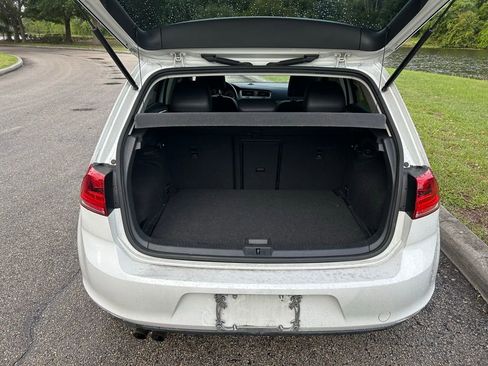 Used 2015 Volkswagen Golf TDI S image 10