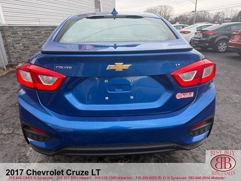 Used 2017 Chevrolet Cruze LT w/ Convenience Package image 5