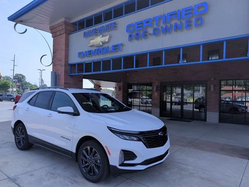 Used 2024 Chevrolet Equinox RS FWD image 2