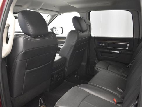 Used 2018 RAM 1500 Laramie w/ Convenience Group image 25