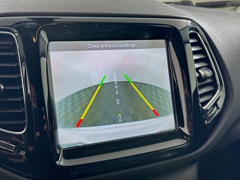 Used 2019 Jeep Compass Limited image 21