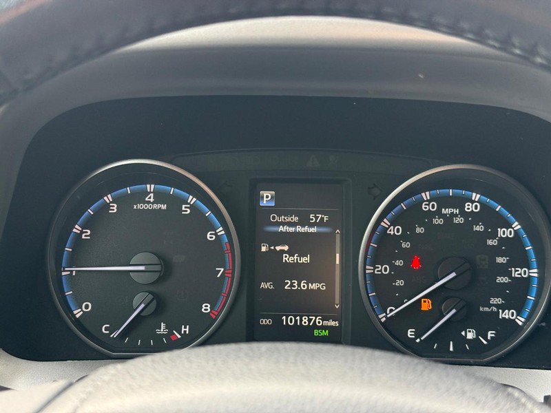 Used 2018 Toyota RAV4 XLE AWD/4WD image 22