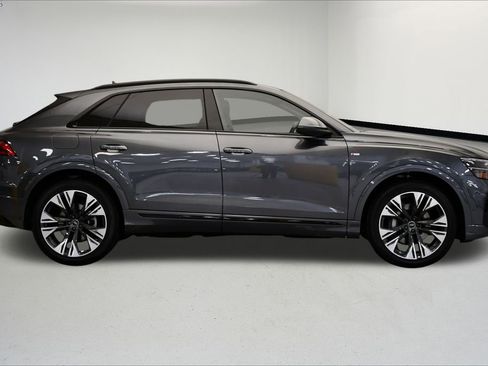 New 2026 Audi Q8 Premium Plus image 6