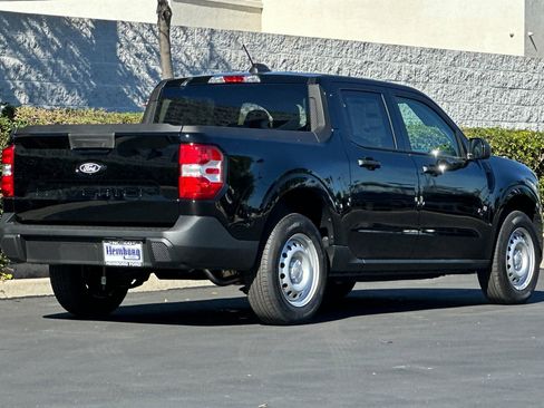 New 2025 Ford Maverick XL image 4