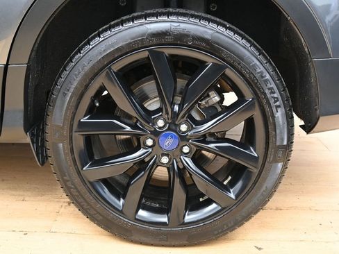 Used 2017 Ford Escape SE w/ Equipment Group 201A FWD image 14
