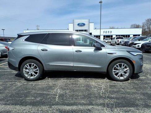 Used 2024 Buick Enclave Essence w/ Experience Buick Package image 30
