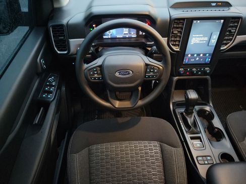 Used 2024 Ford Ranger XL image 23