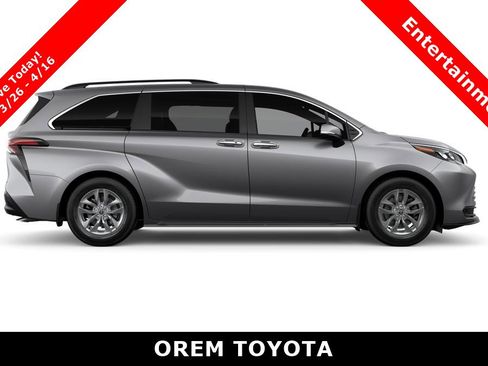 New 2026 Toyota Sienna XLE image 12
