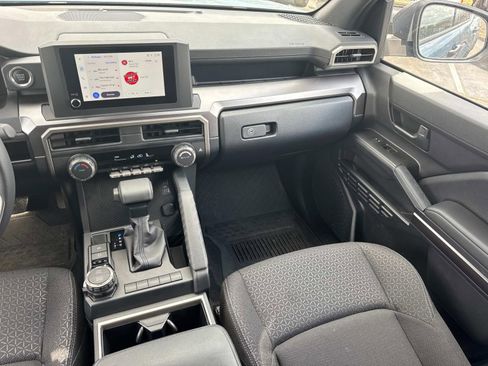 Used 2025 Toyota 4Runner SR5 image 19