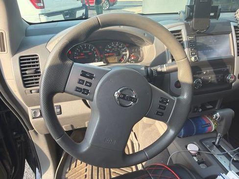 Used 2019 Nissan Frontier SV RWD image 4