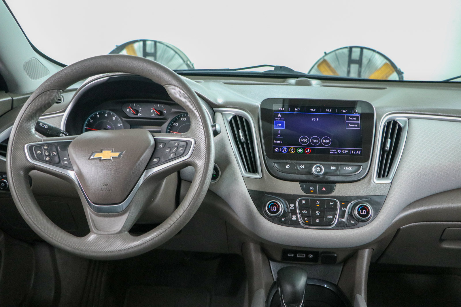 Used 2022 Chevrolet Malibu LT FWD image 17