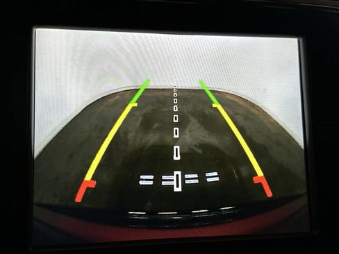 Used 2018 Jeep Grand Cherokee Altitude image 14