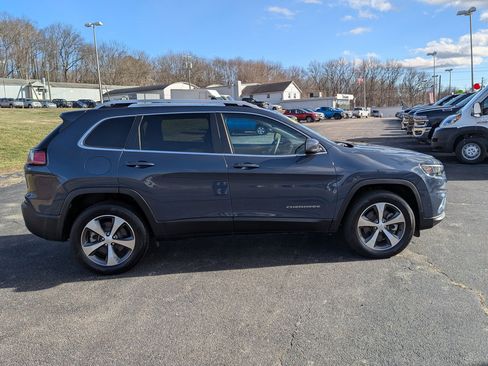 Certified 2021 Jeep Cherokee Limited w/ Elite Package image 3