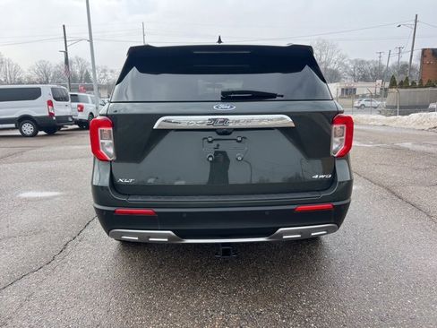 Certified 2023 Ford Explorer XLT w/ Equipment Group 202A image 5