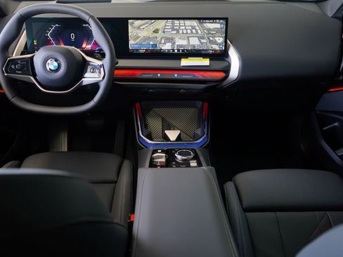 Used 2025 BMW X3 xDrive30i w/ Premium Package image 14