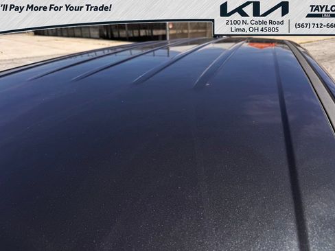 Used 2023 Chrysler Pacifica Touring-L FWD image 15