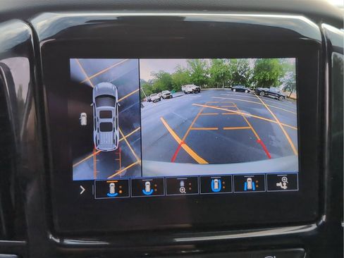 Used 2021 Chevrolet Traverse Premier w/ Redline Edition FWD image 18