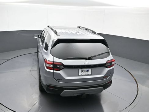Used 2024 Honda Pilot TrailSport image 40