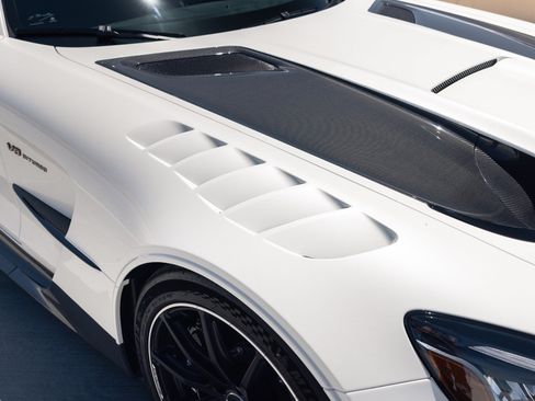 Used 2021 Mercedes-Benz AMG GT Black Series image 31