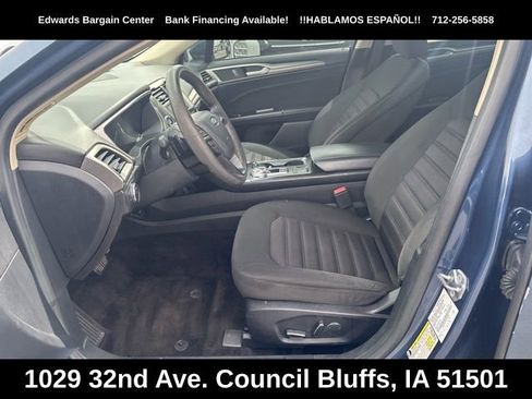 Used 2018 Ford Fusion SE w/ Fusion SE Technology Package FWD image 15