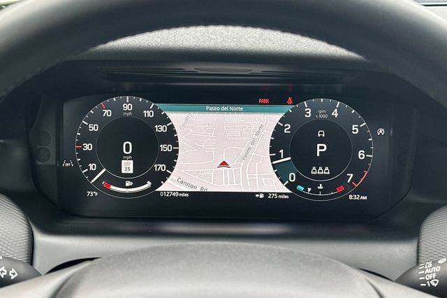 Certified 2025 Land Rover Discovery Sport Dynamic SE AWD/4WD image 24